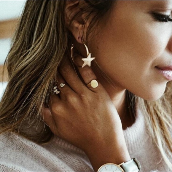 Myth X Dream Jewelry - Last one 💕Cute Star Hoop Earrings Silver/Gold